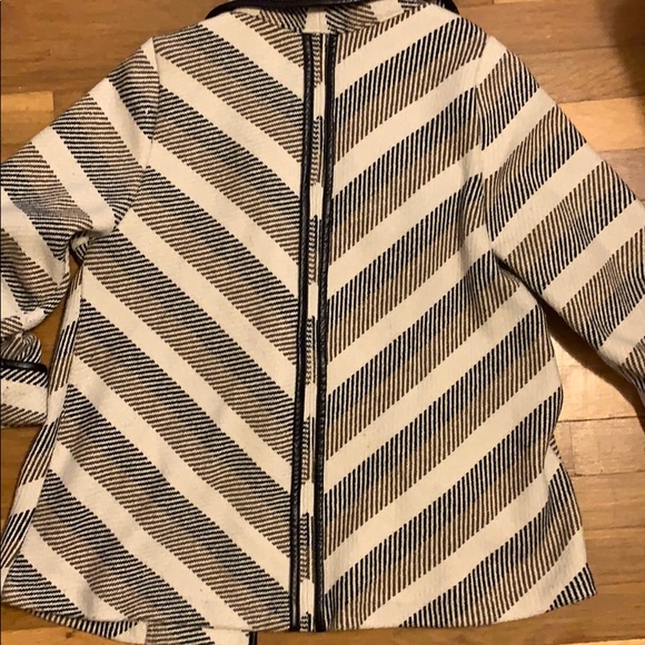 ❗️SALE❗️Jolt geo print jacket - Picture 5 of 5